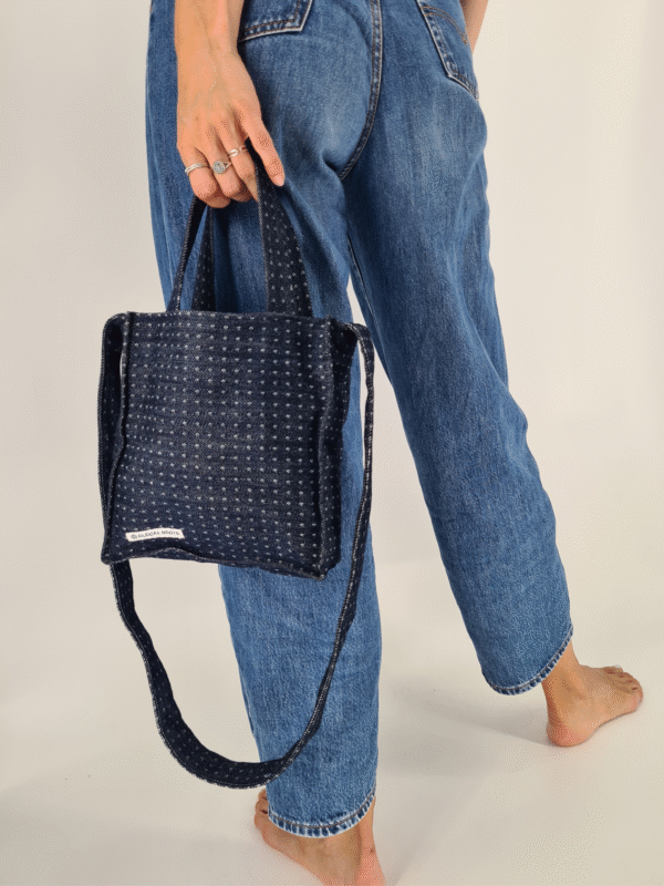 Abida square bag